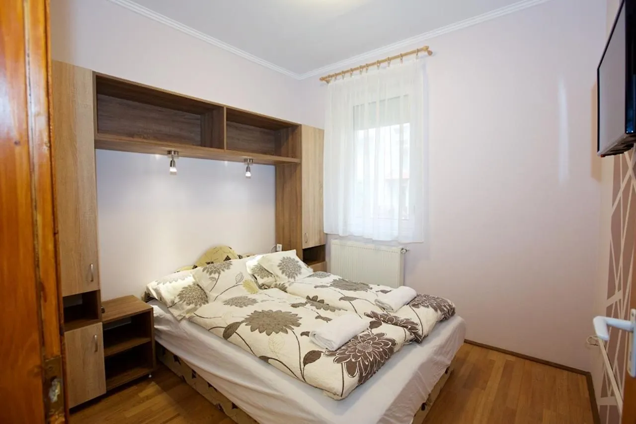 Apartament Zoli Apartmanok-Maya Koelcsey 34-36 Hajdúszoboszló